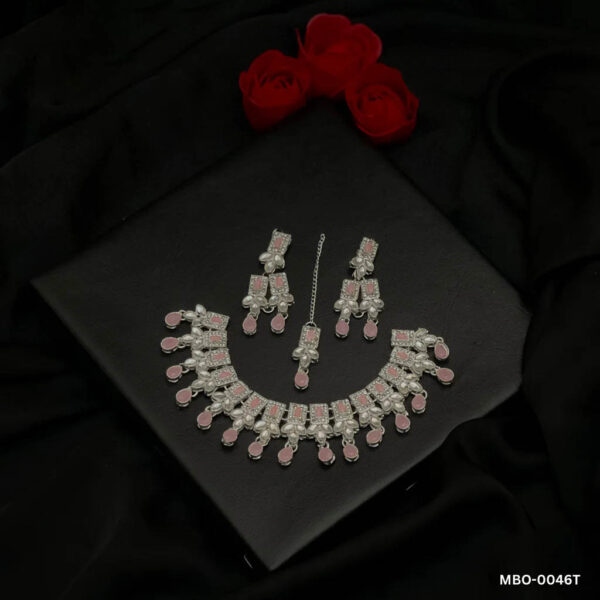 FISHAAN'S NECKLACE (MBO-0046T)