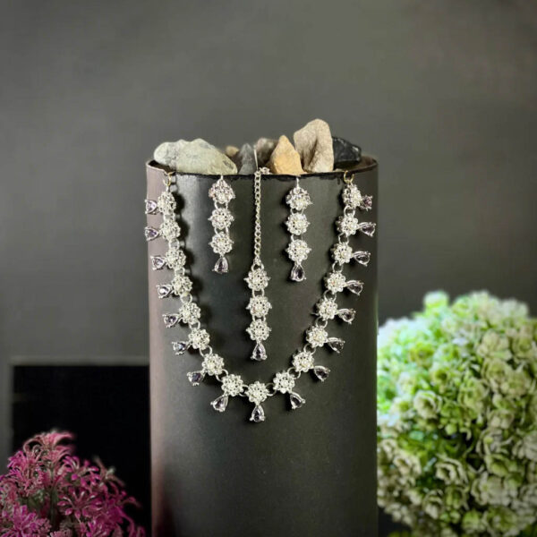 HIBA'S NECKLACE (MBO-0018T)