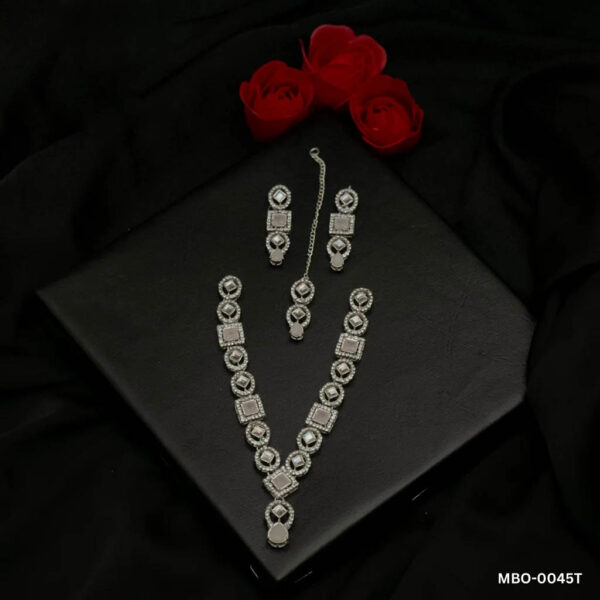 KIRAT'S NECKLACE (MBO-0045T)