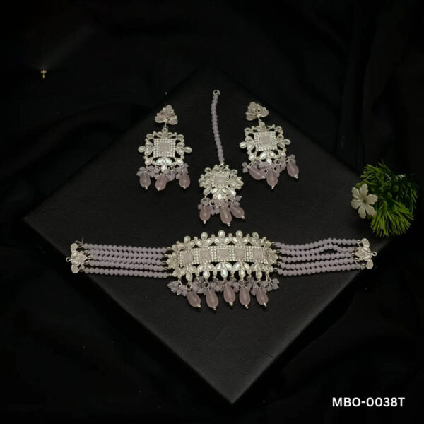 POONAM'S NECKLACE (MBO-0038T)