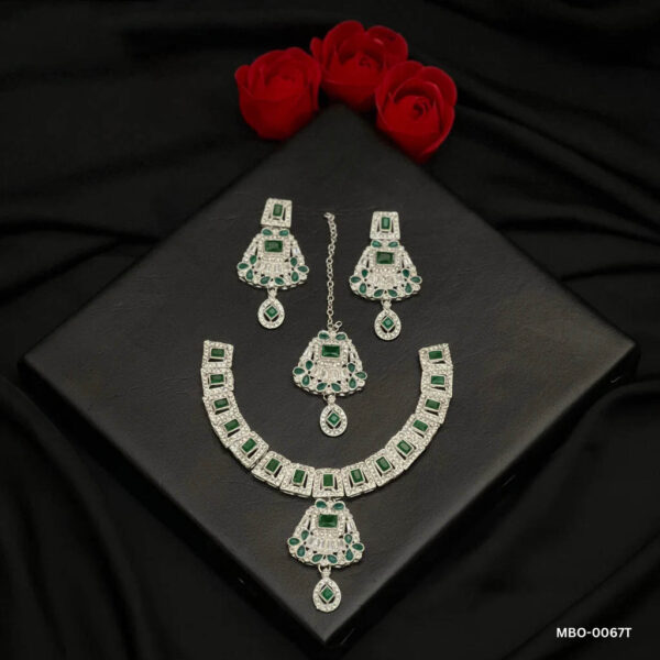 RASHANA'S NECKLACE (MBO-0067T)