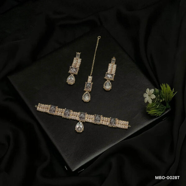 SAHVA'S NECKLACE (MBO-0028T)
