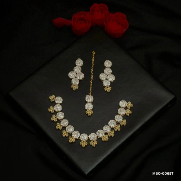 VINITA'S NECKLACE (MBO-0068T)
